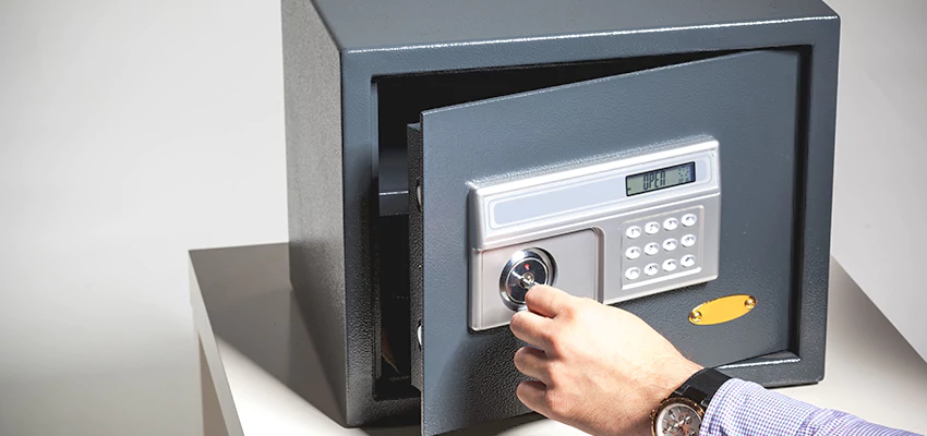 Jewelry Safe Unlocking Service in Burbank, California