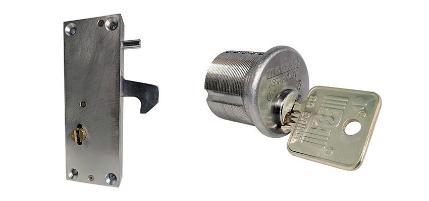 RR Fence Gates Brink Locks Repair in Burbank, California