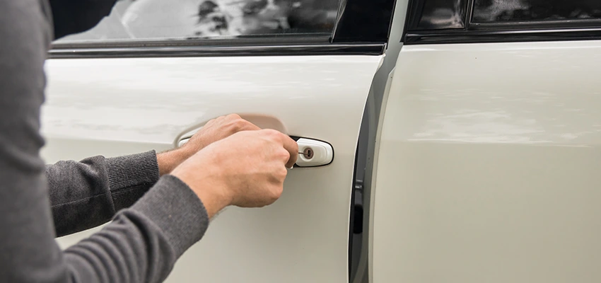 Unlock Car Door Service in Burbank, CA